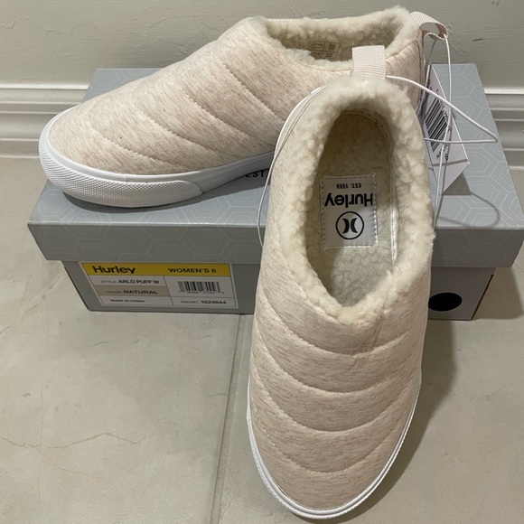Hurley Women's Cream Slip-On Shoes - Picture 1 of 5